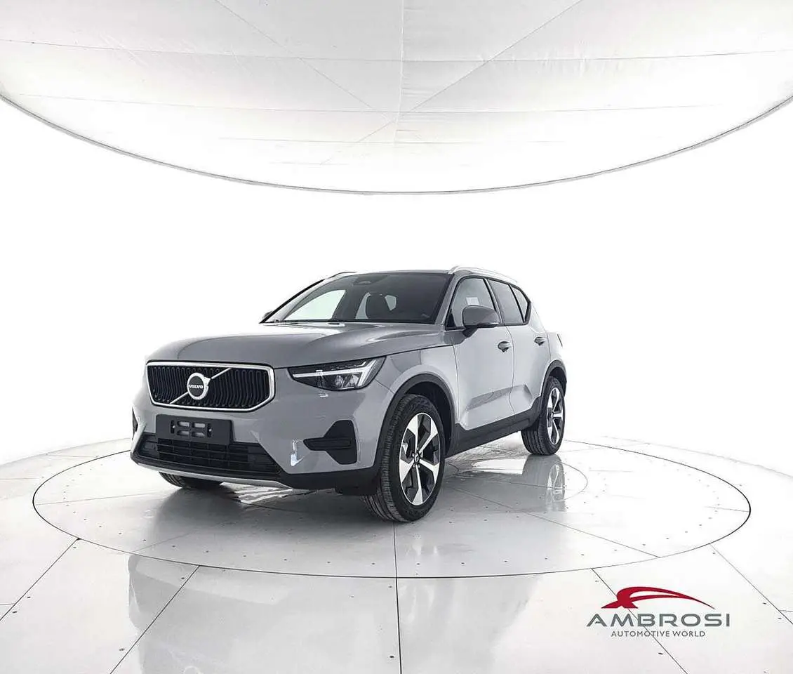 Photo 1 : Volvo Xc40 2024 Hybrid