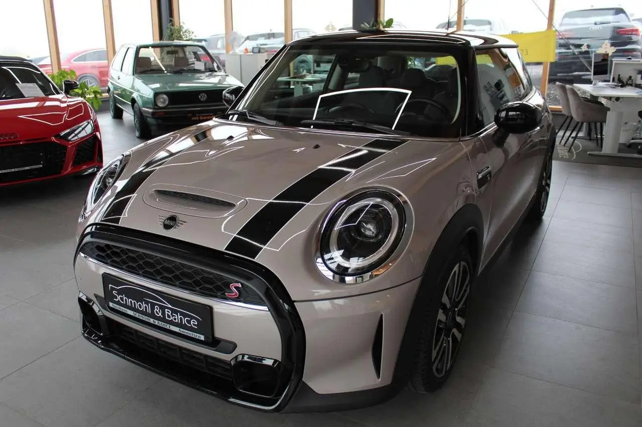 Photo 1 : Mini Cooper 2021 Petrol