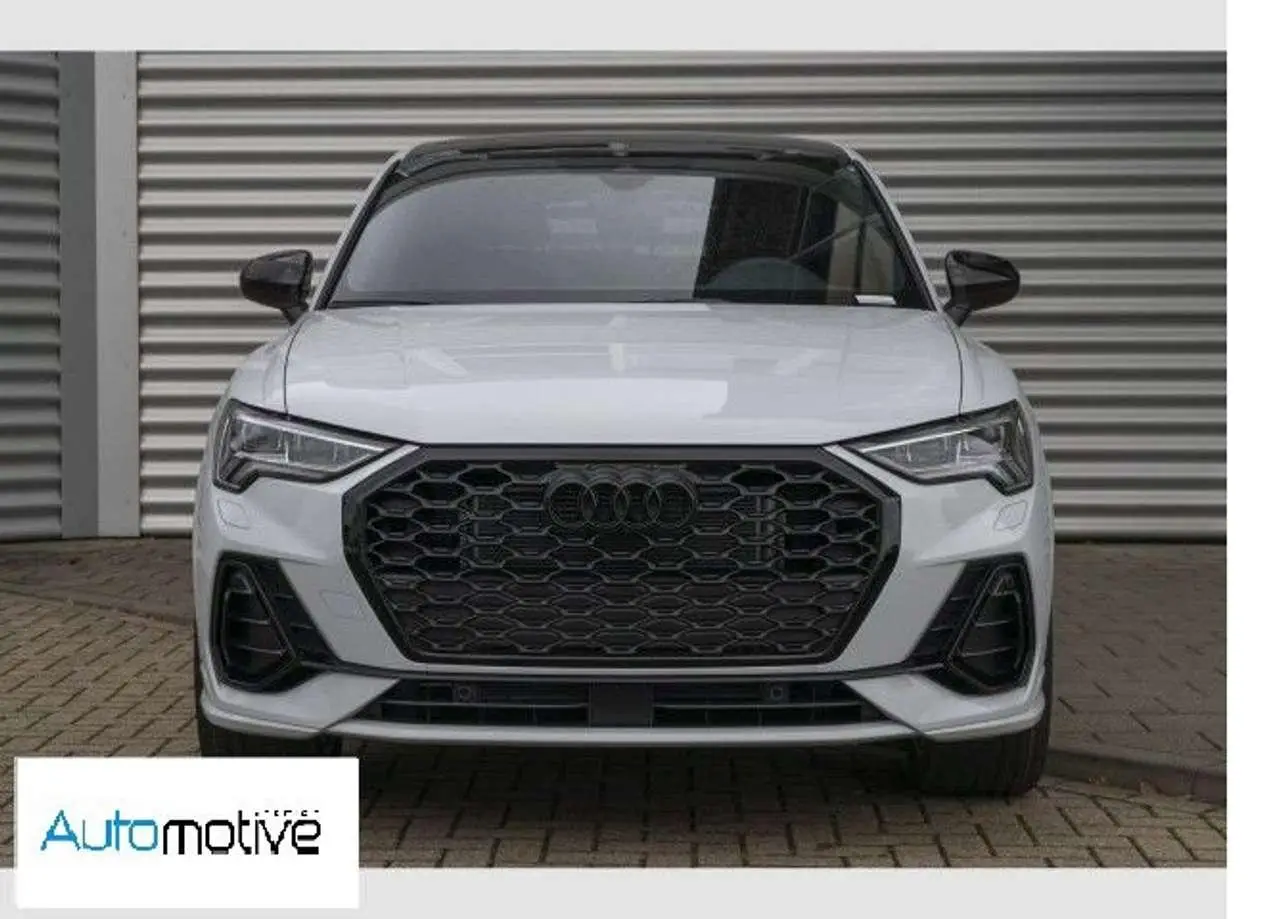 Photo 1 : Audi Q3 2020 Essence