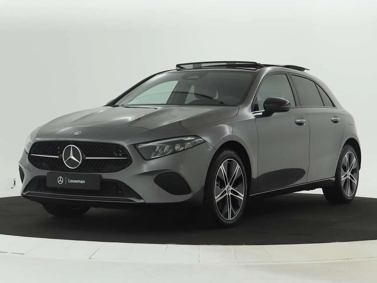 Photo 1 : Mercedes-benz Classe A 2024 Hybride