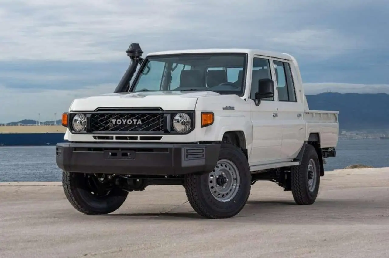 Photo 1 : Toyota Land Cruiser 2024 Essence