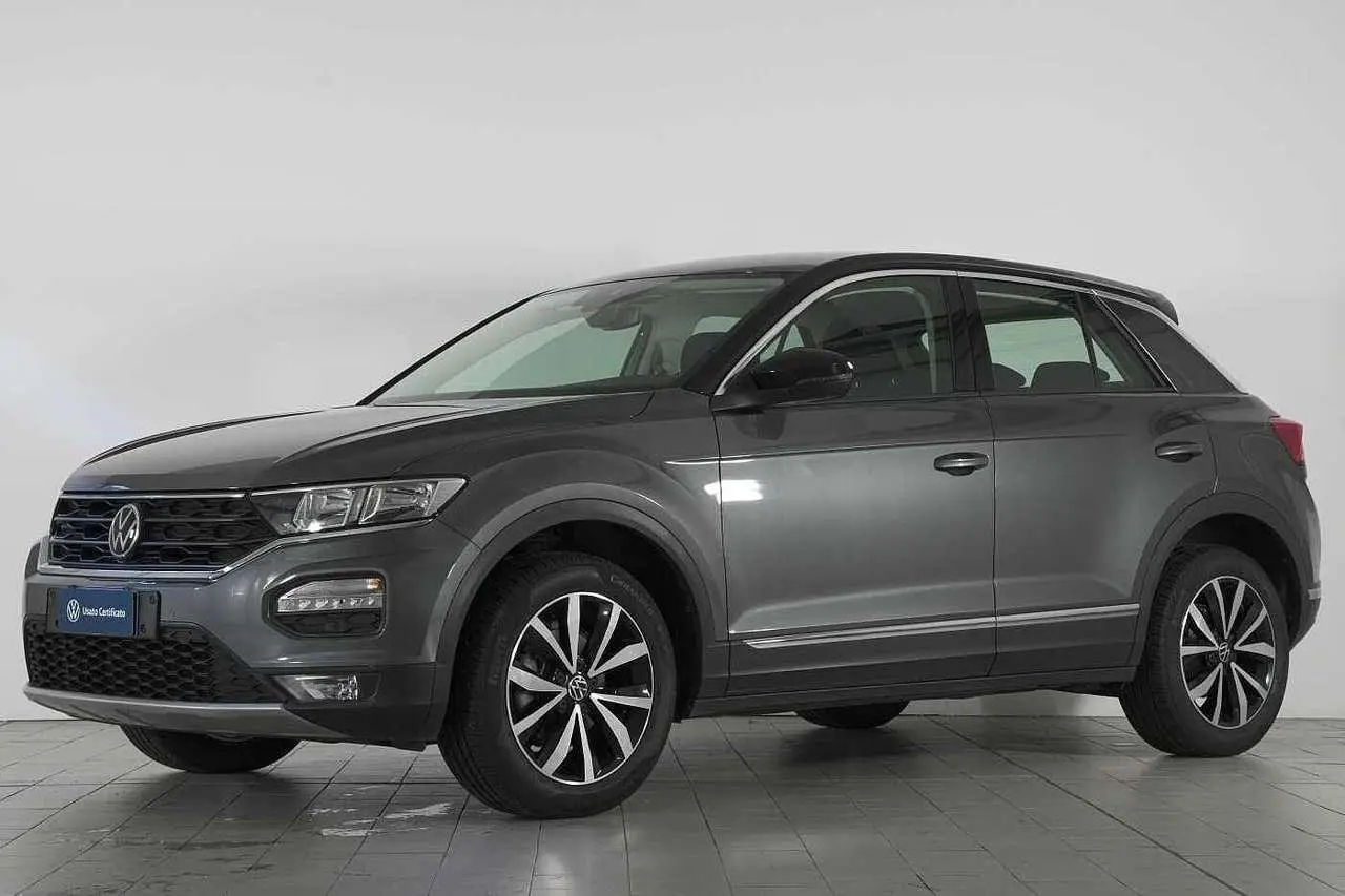 Photo 1 : Volkswagen T-roc 2021 Essence