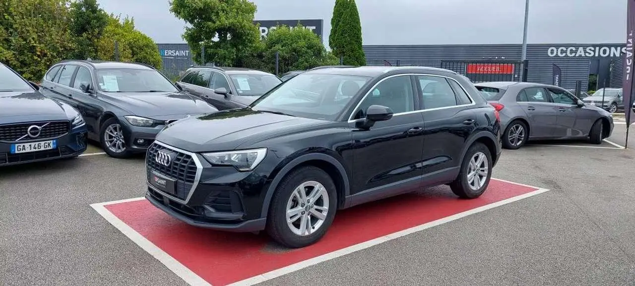 Photo 1 : Audi Q3 2019 Petrol