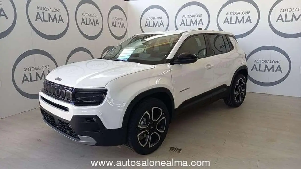 Photo 1 : Jeep Avenger 2024 Petrol