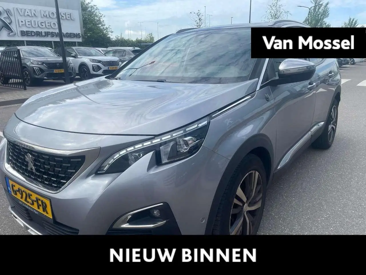 Photo 1 : Peugeot 3008 2019 Petrol