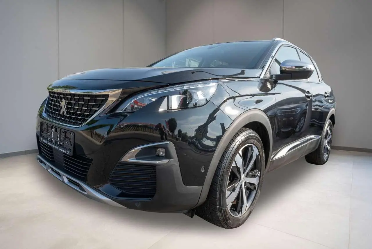 Photo 1 : Peugeot 3008 2019 Petrol