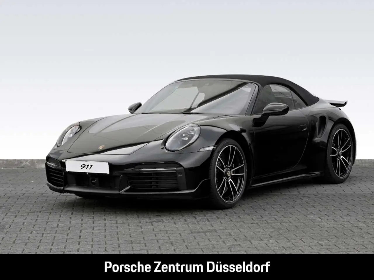 Photo 1 : Porsche 992 2024 Essence