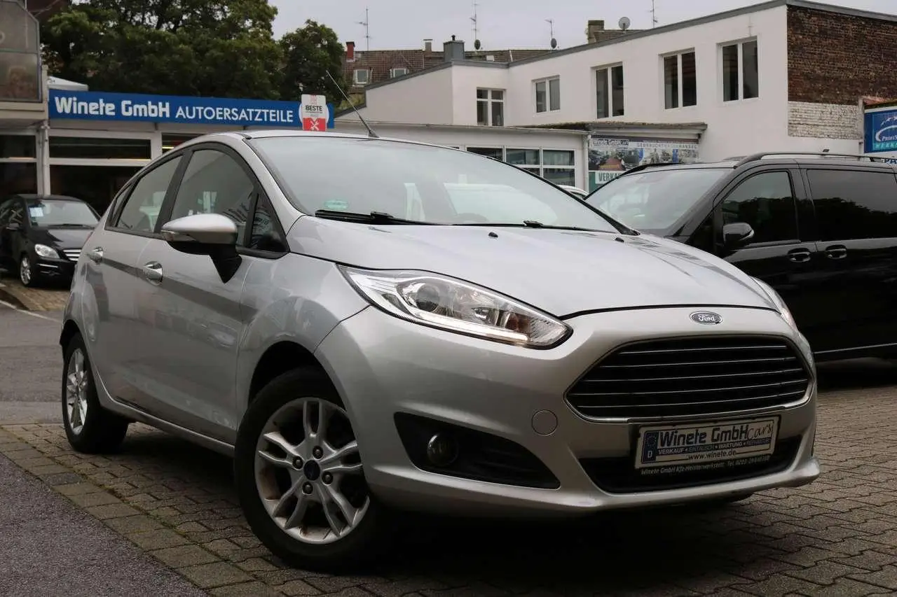 Photo 1 : Ford Fiesta 2017 Petrol