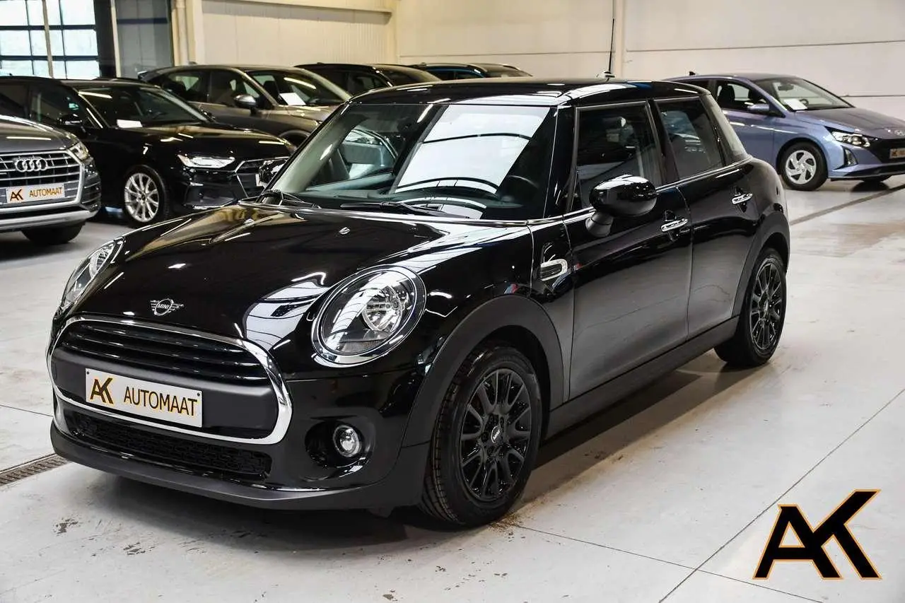 Photo 1 : Mini One 2020 Petrol