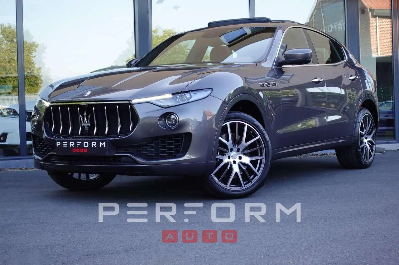 Photo 1 : Maserati Levante 2017 Petrol