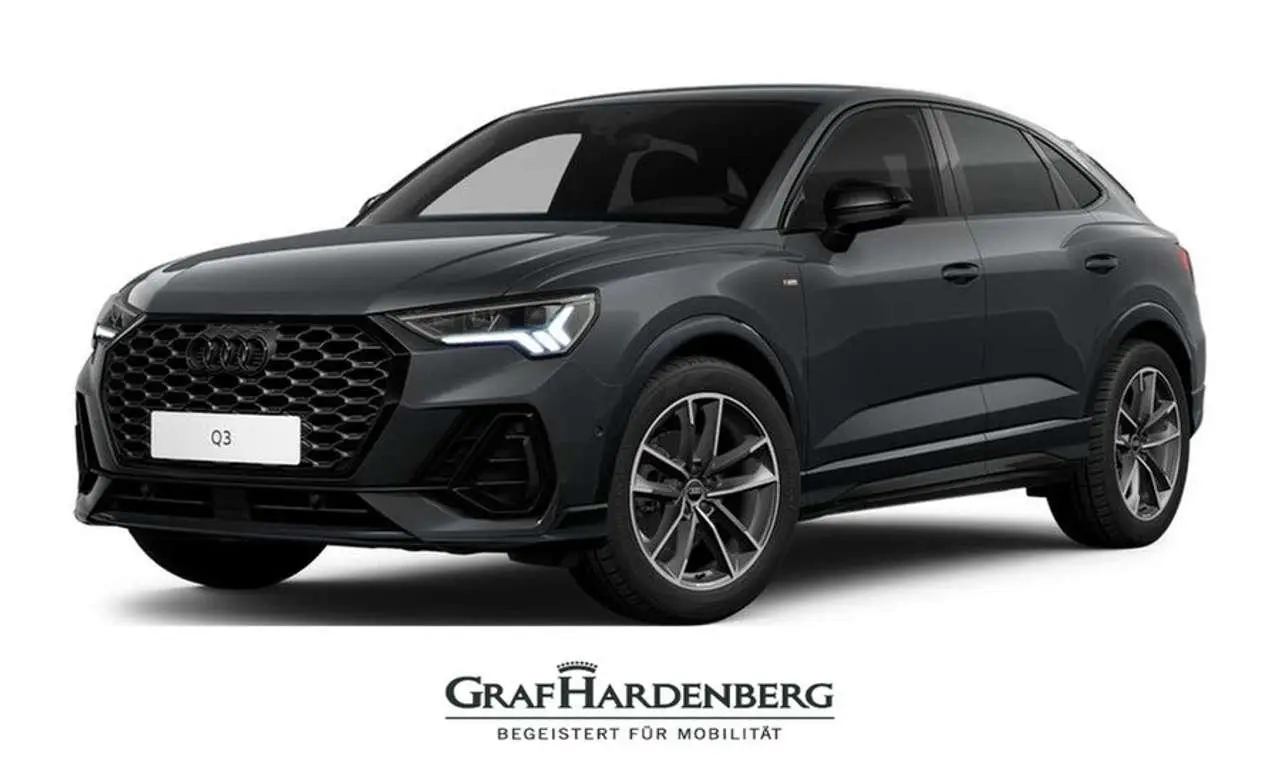 Photo 1 : Audi Q3 2024 Essence