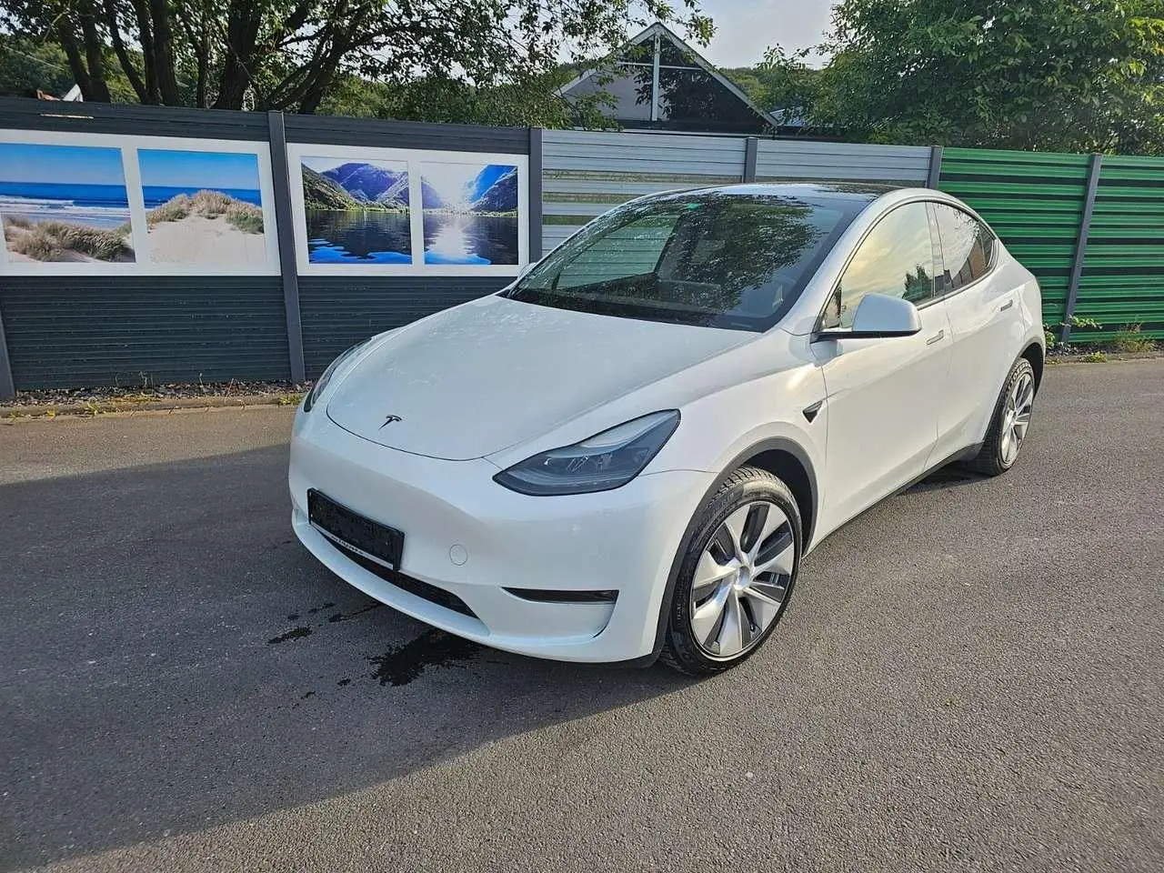 Photo 1 : Tesla Model Y 2022 Electric