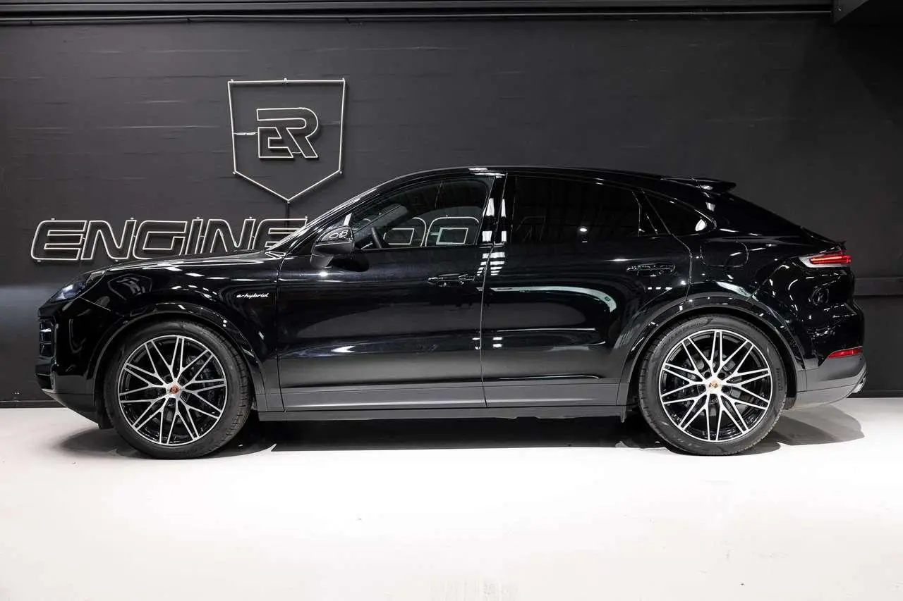 Photo 1 : Porsche Cayenne 2024 Hybrid