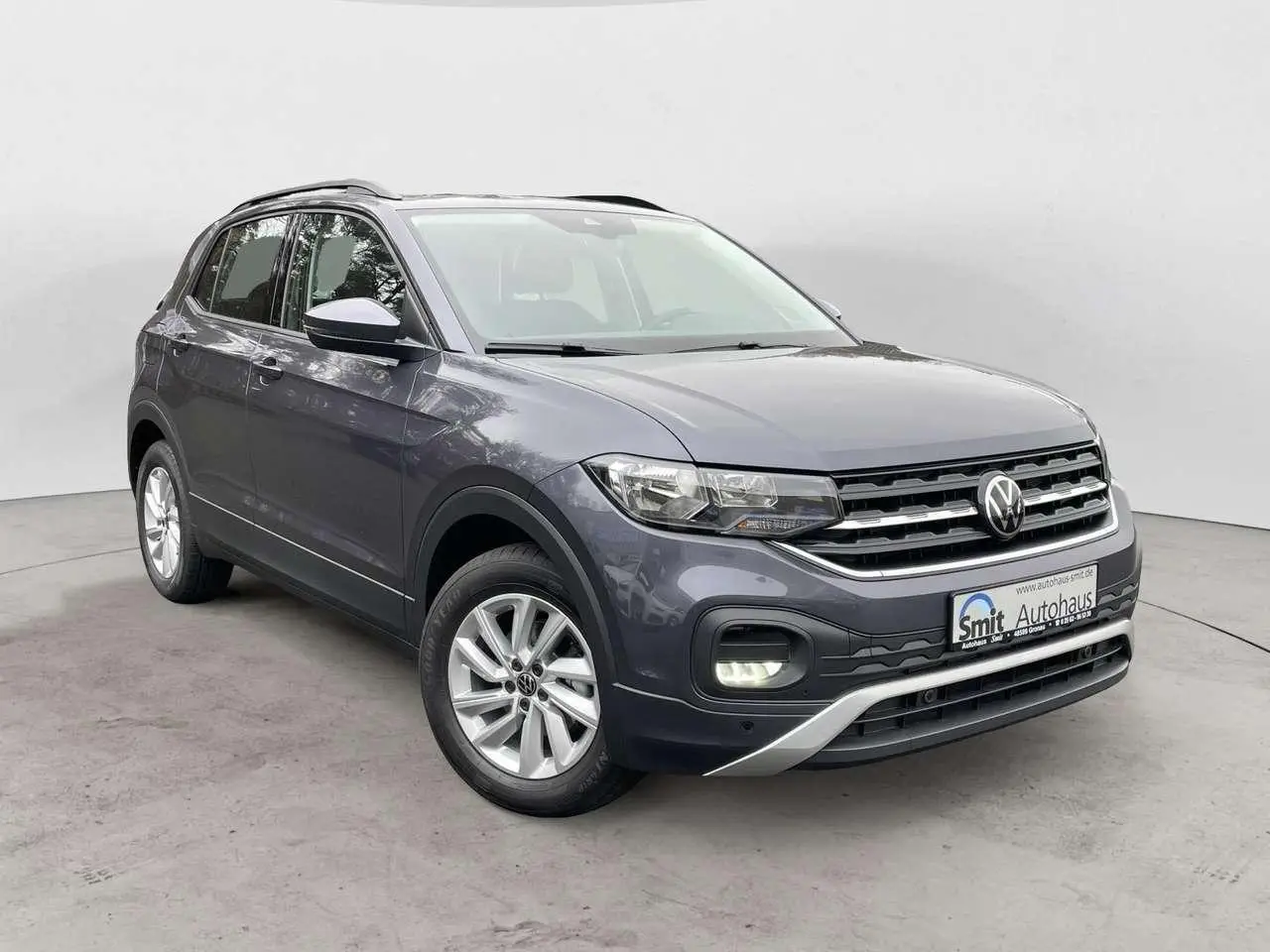 Photo 1 : Volkswagen T-cross 2024 Essence