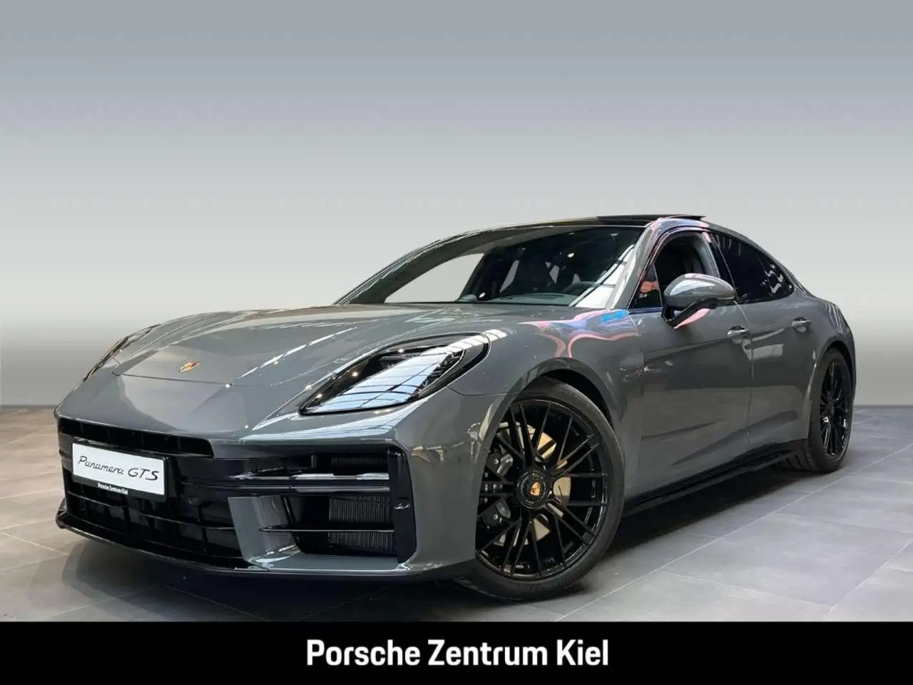 Photo 1 : Porsche Panamera 2024 Essence