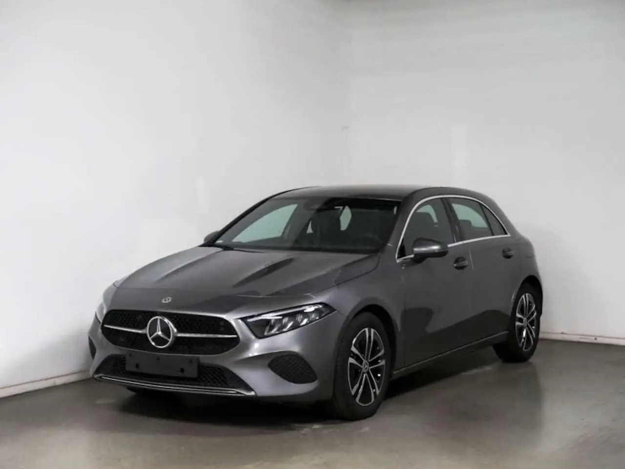 Photo 1 : Mercedes-benz Classe A 2023 Essence