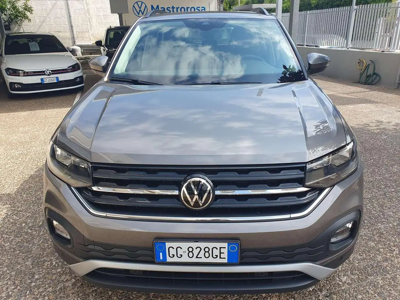 Photo 1 : Volkswagen T-cross 2021 Essence