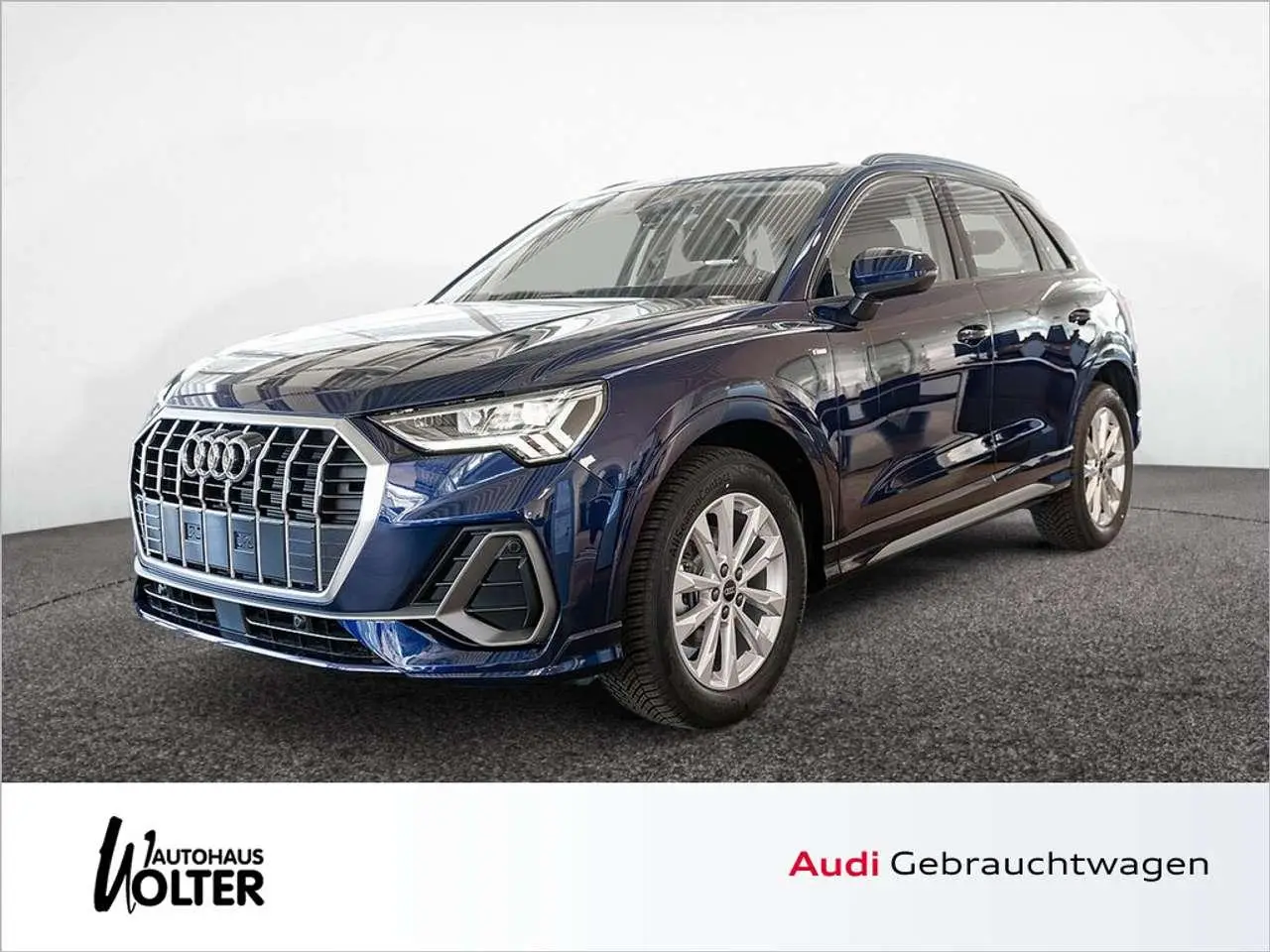 Photo 1 : Audi Q3 2024 Essence