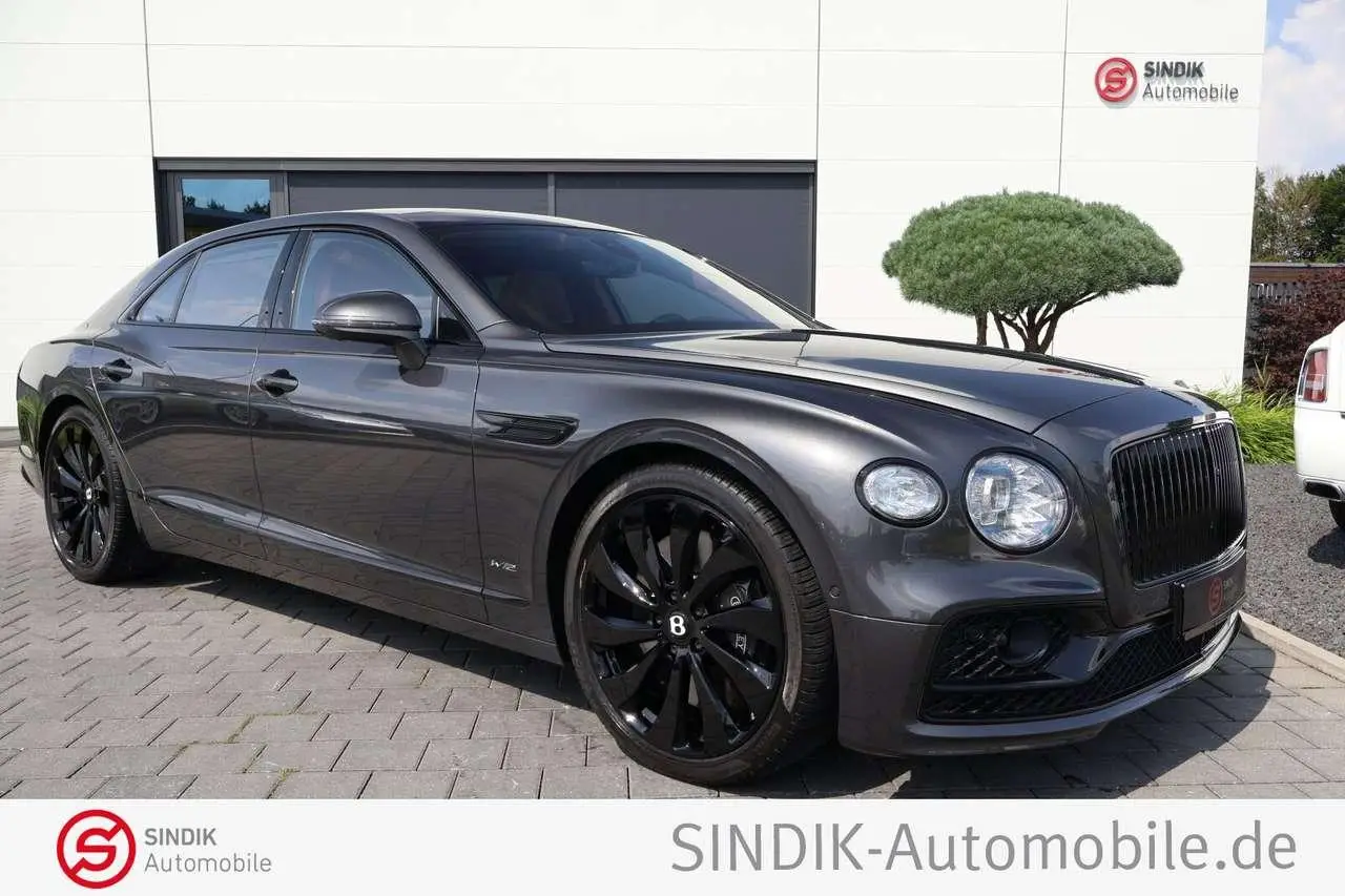 Photo 1 : Bentley Flying Spur 2022 Essence