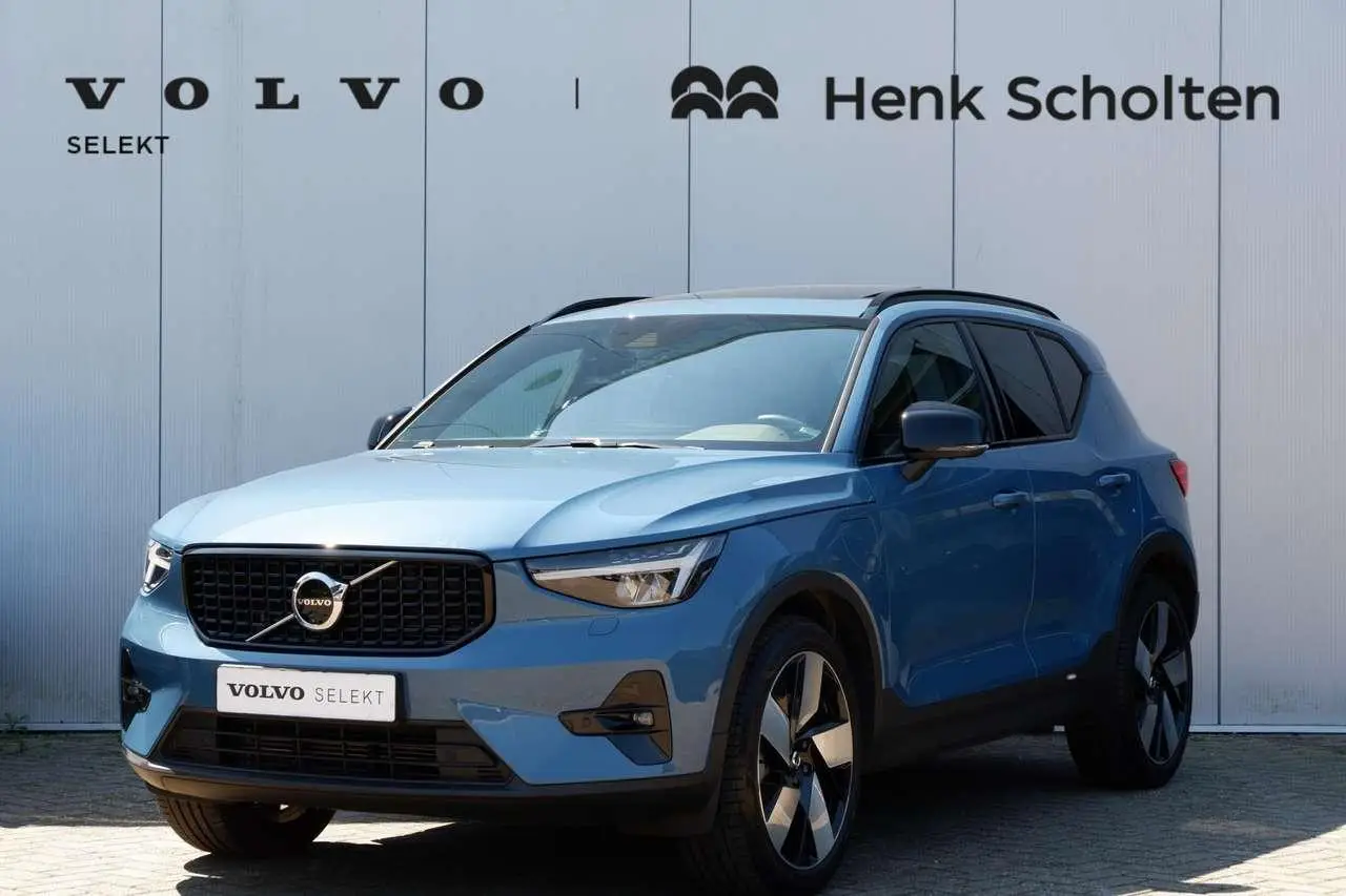 Photo 1 : Volvo Xc40 2023 Hybride