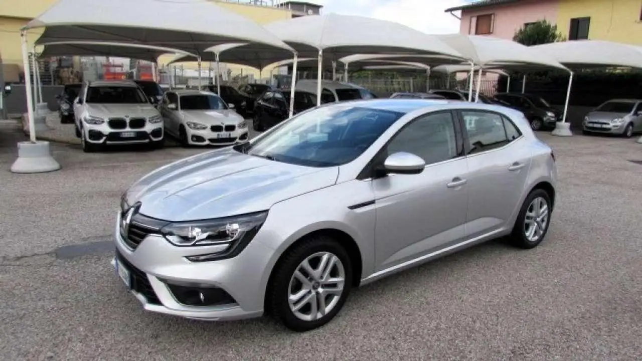 Photo 1 : Renault Megane 2019 Essence