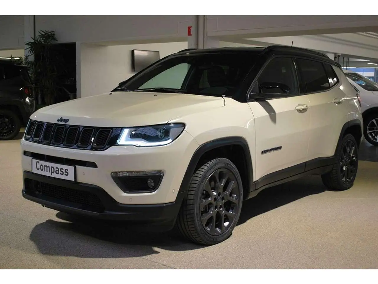 Photo 1 : Jeep Compass 2020 Essence