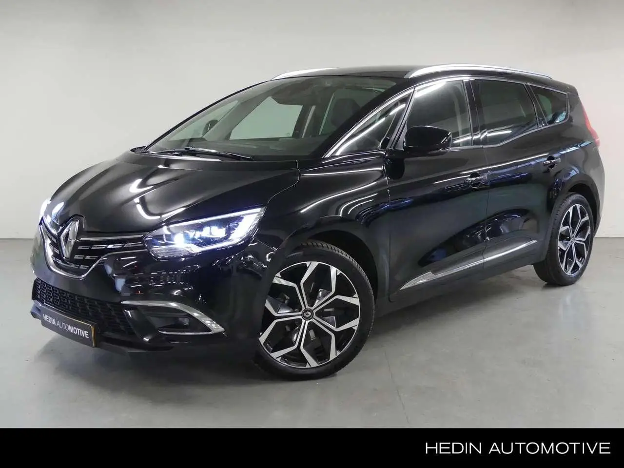 Photo 1 : Renault Grand Scenic 2022 Essence