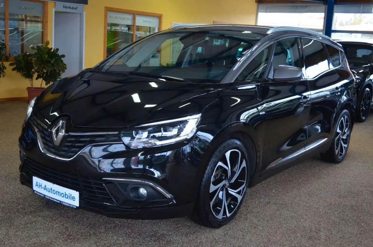 Photo 1 : Renault Scenic 2017 Diesel