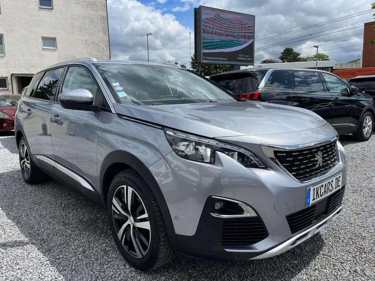 Photo 1 : Peugeot 5008 2019 Petrol