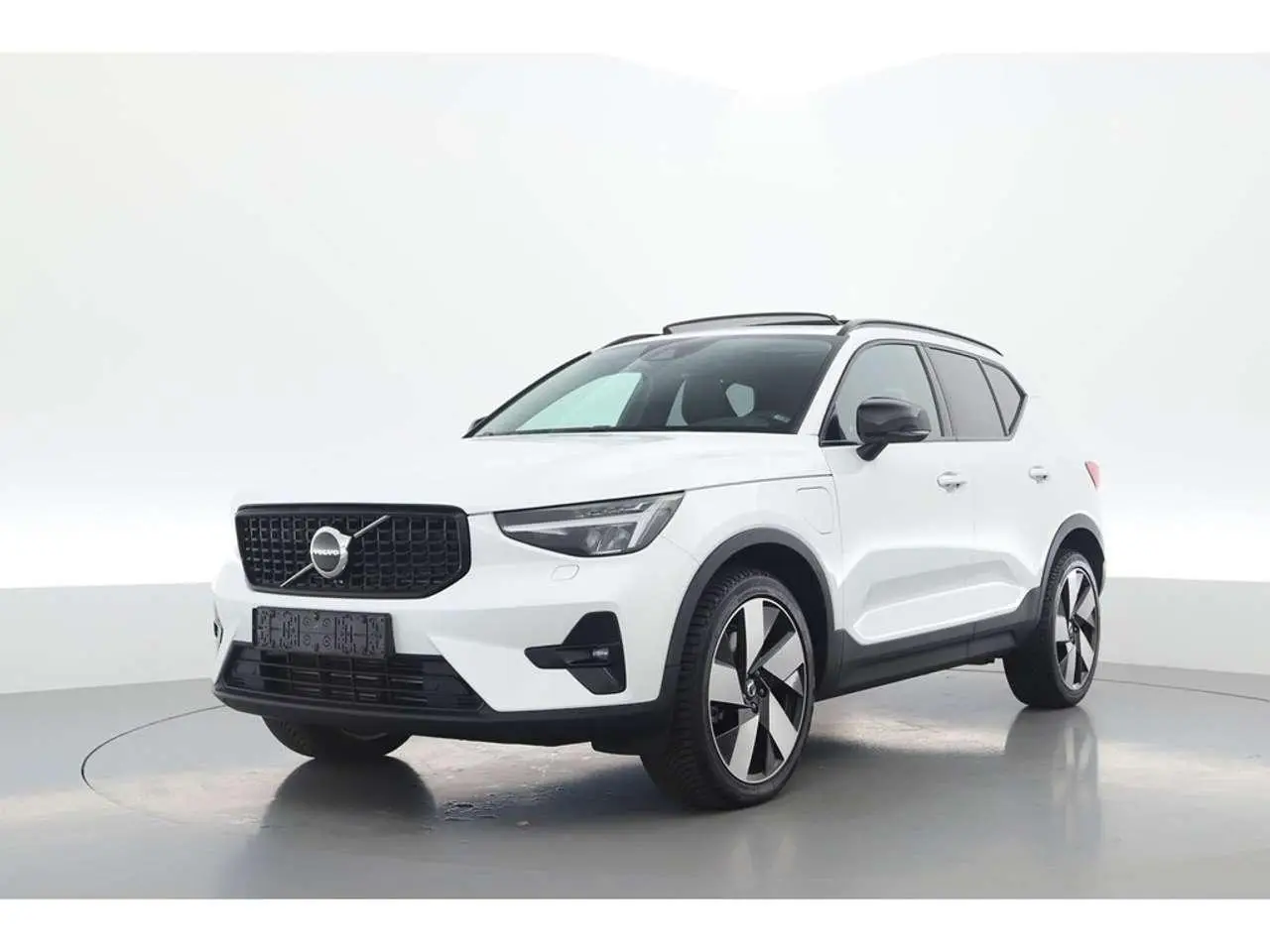 Photo 1 : Volvo Xc40 2022 Hybrid