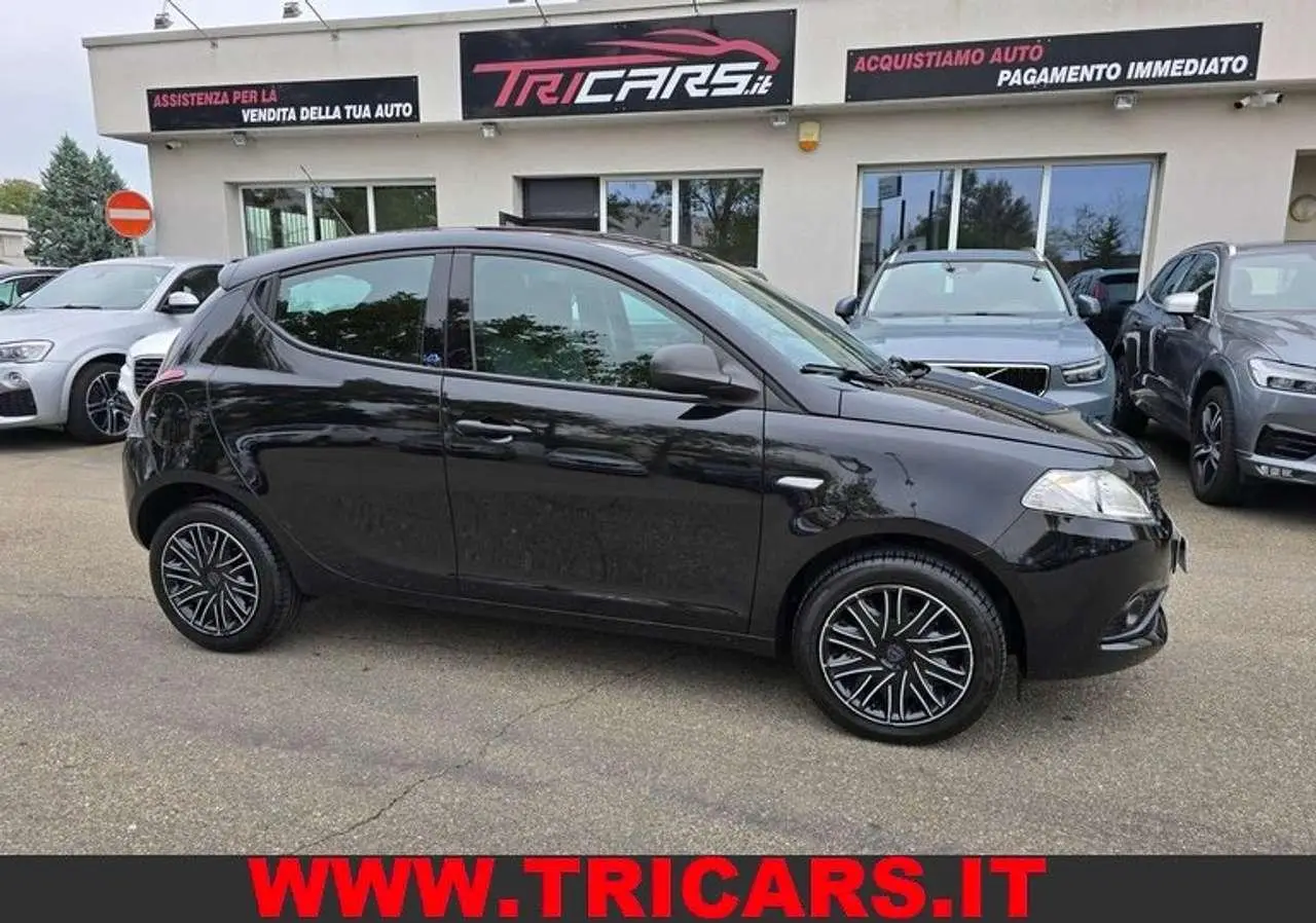 Photo 1 : Lancia Ypsilon 2020 Essence