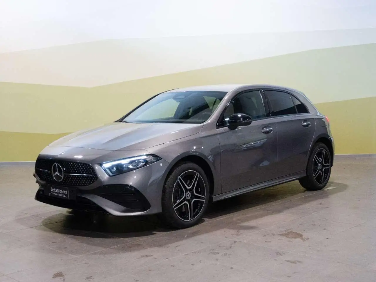 Photo 1 : Mercedes-benz Classe A 2024 Hybride