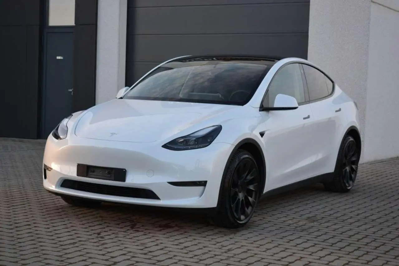 Photo 1 : Tesla Model Y 2022 Électrique