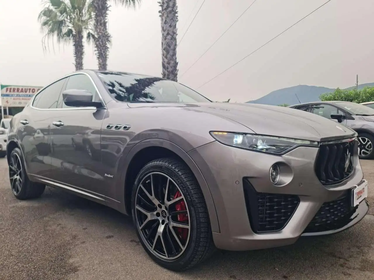 Photo 1 : Maserati Levante 2021 Essence