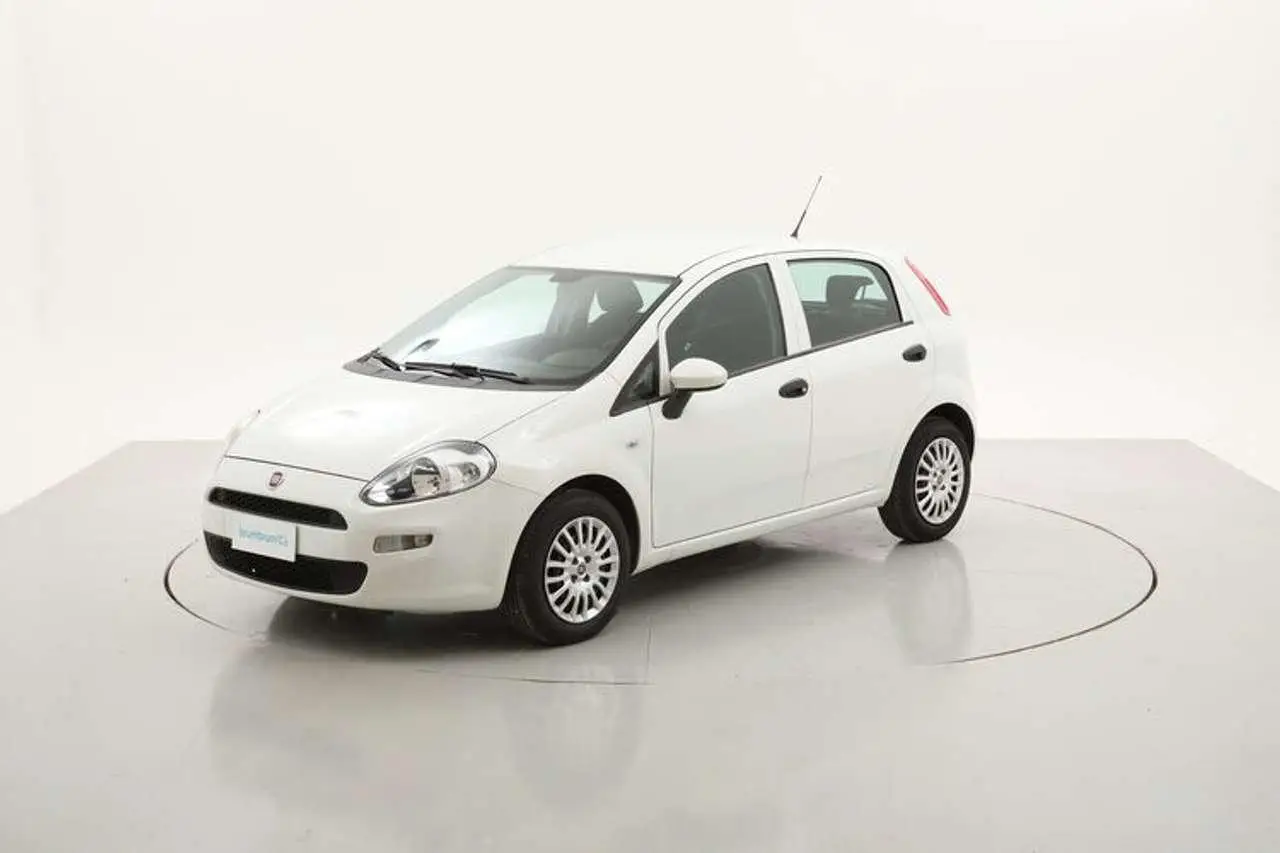 Photo 1 : Fiat Punto 2017 Essence