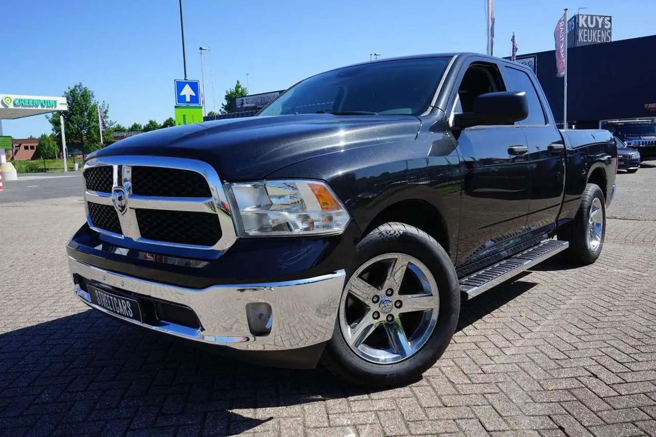 Photo 1 : Dodge Ram 2017 LPG