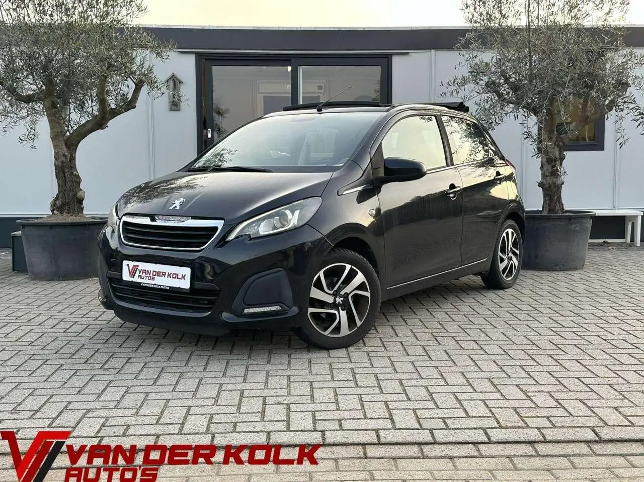 Photo 1 : Peugeot 108 2015 Essence