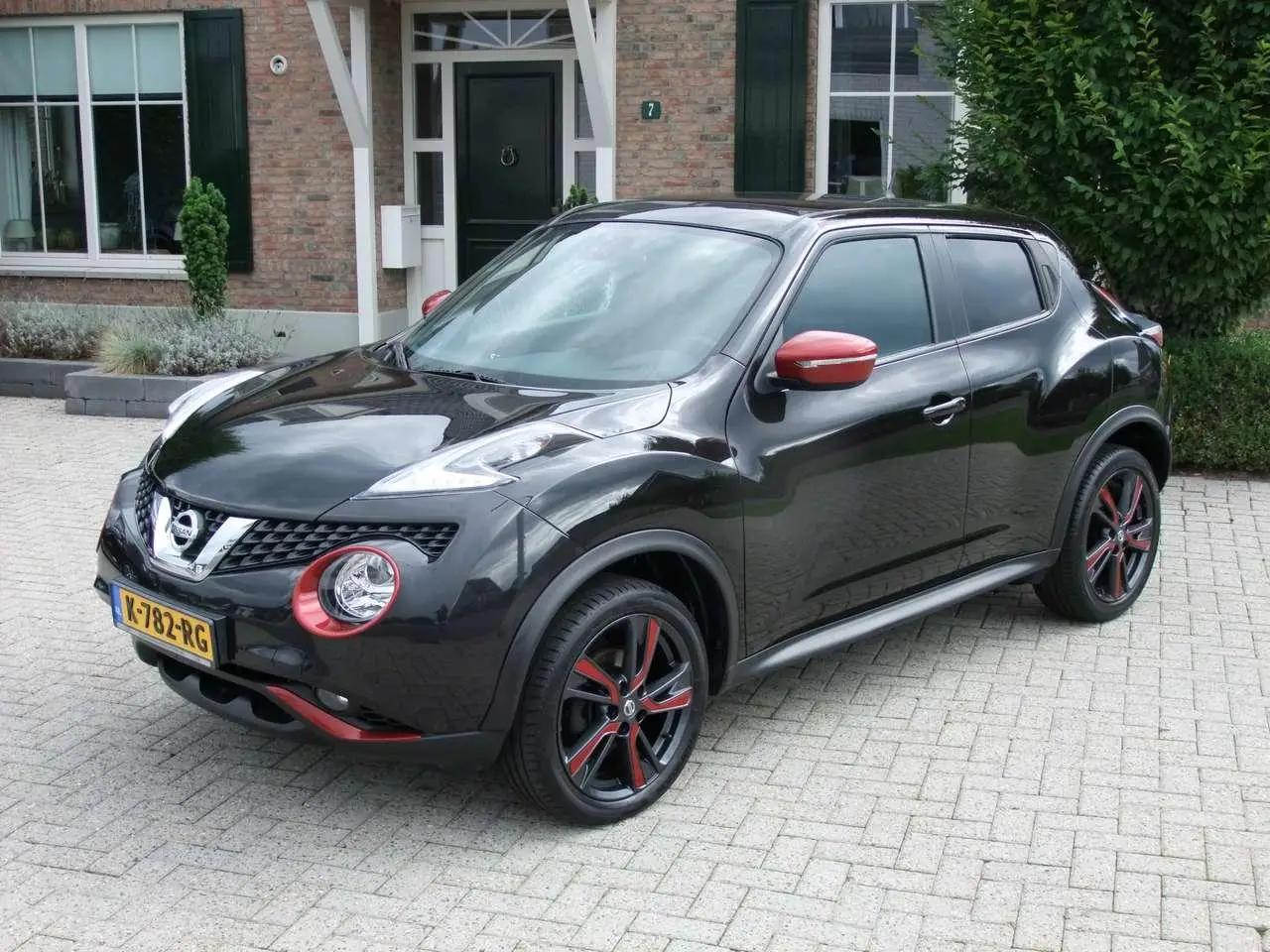 Photo 1 : Nissan Juke 2016 Petrol