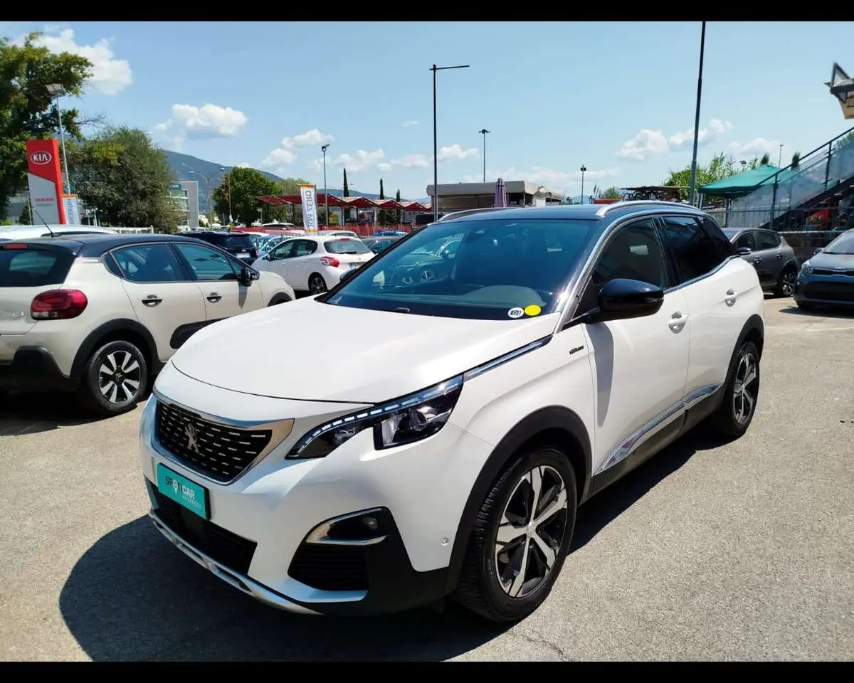 Photo 1 : Peugeot 3008 2019 Diesel