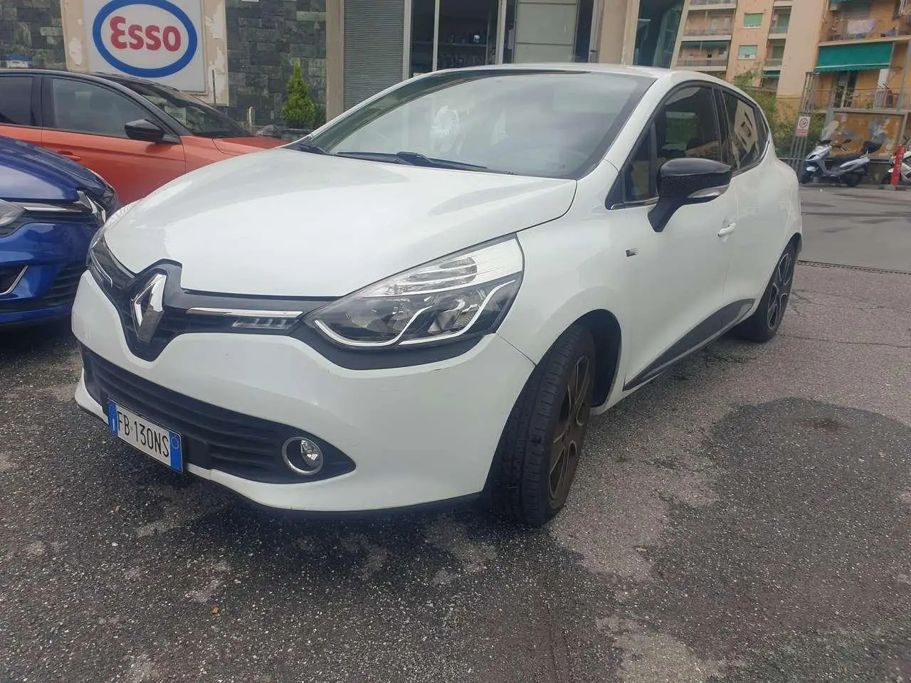 Photo 1 : Renault Clio 2015 Essence