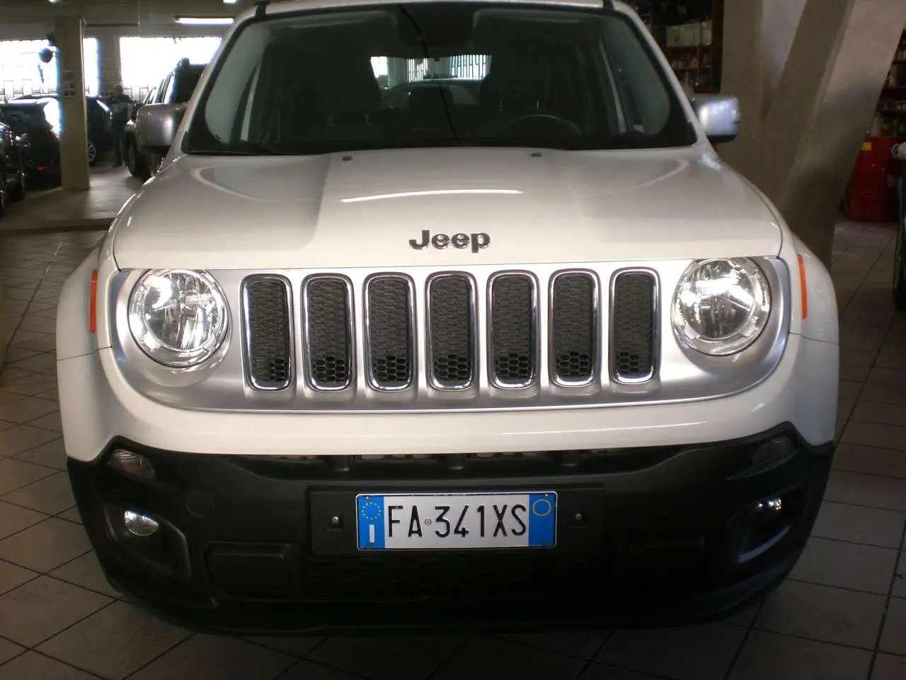 Photo 1 : Jeep Renegade 2015 Diesel