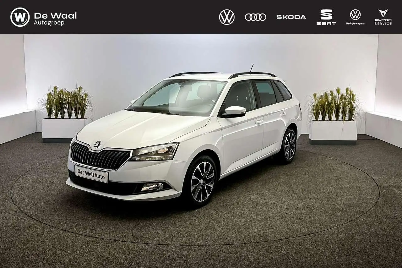 Photo 1 : Skoda Fabia 2020 Essence