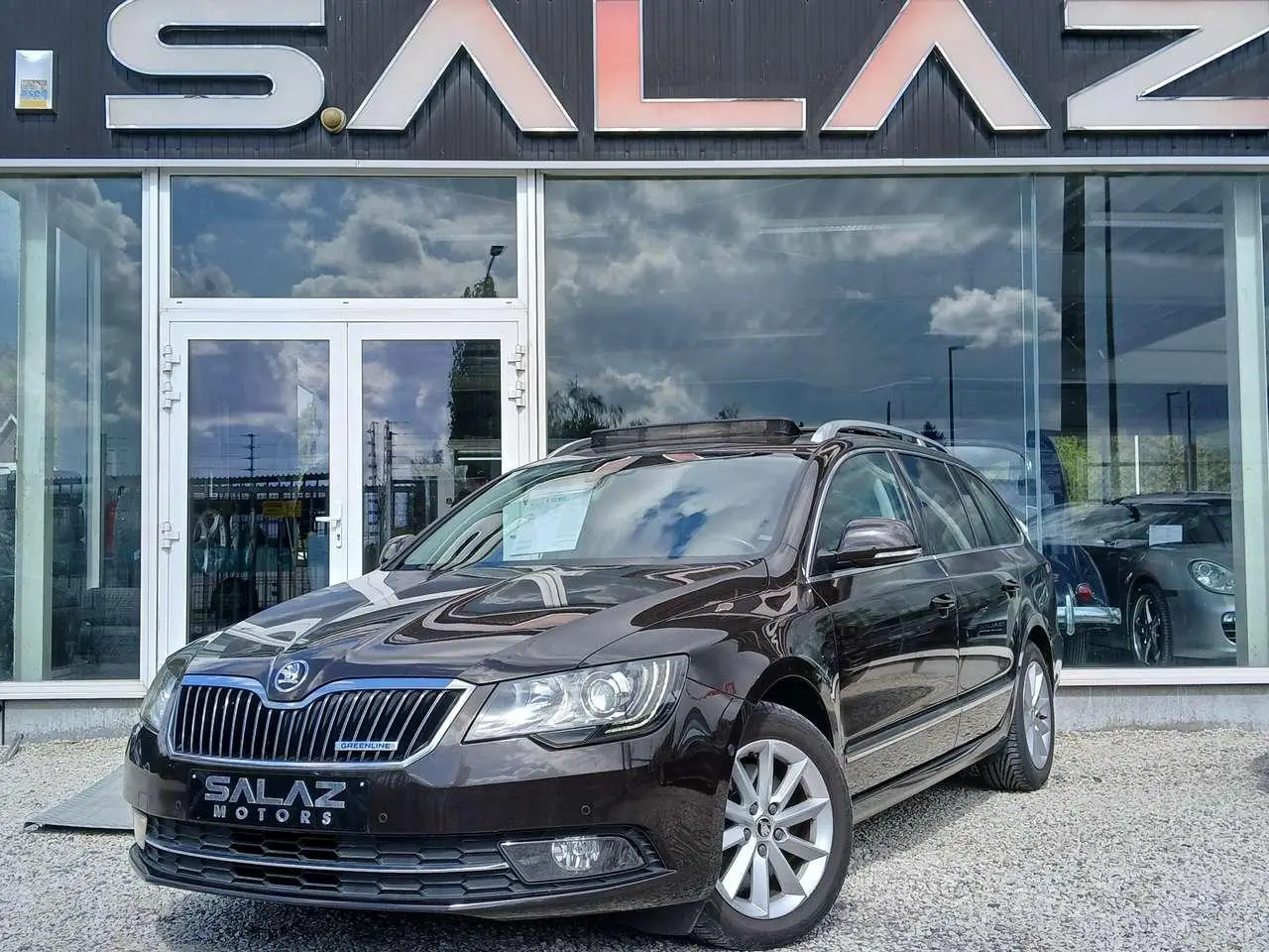 Photo 1 : Skoda Superb 2015 Diesel