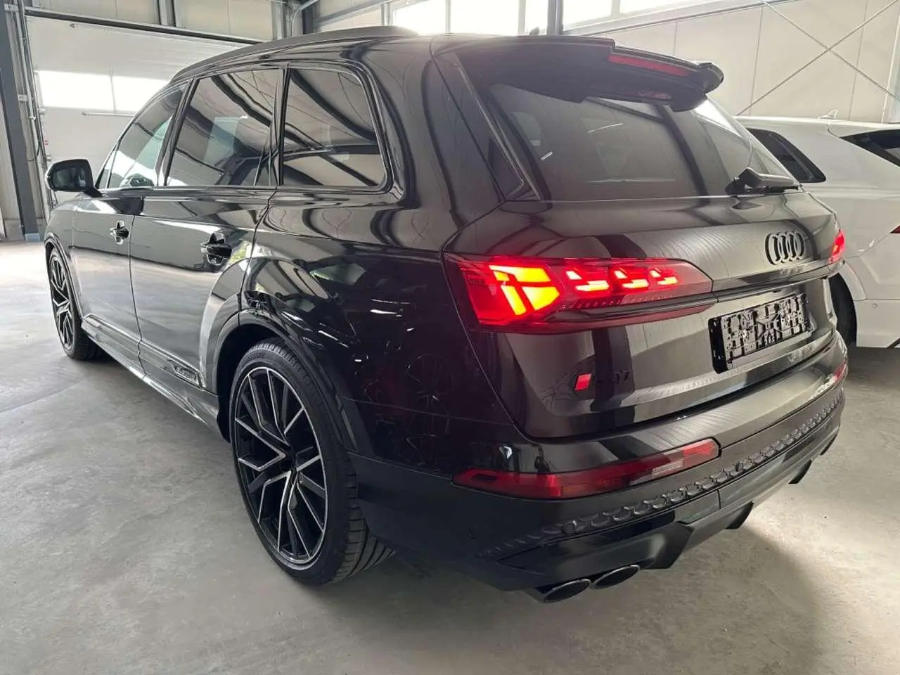 Photo 1 : Audi Sq7 2024 Petrol