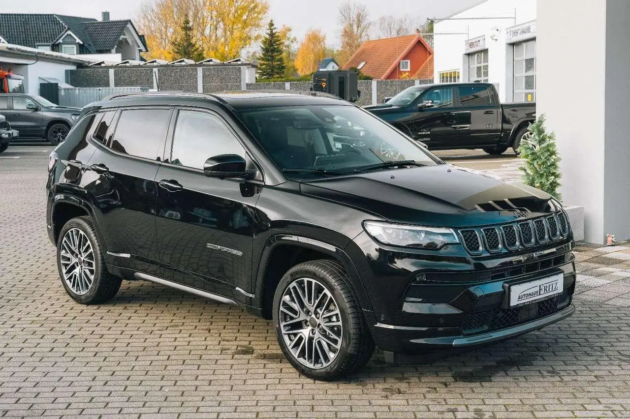 Photo 1 : Jeep Compass 2024 Petrol