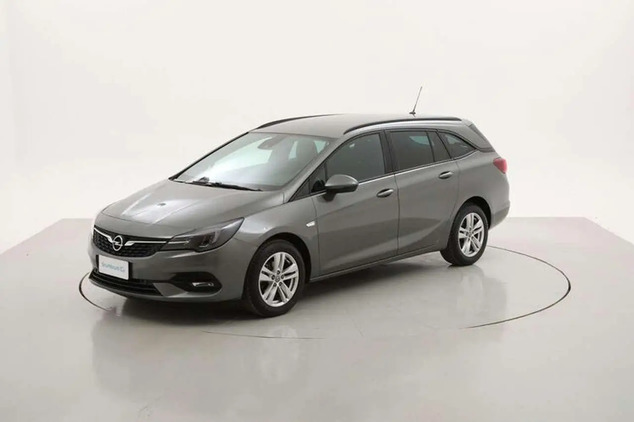 Photo 1 : Opel Astra 2019 Diesel