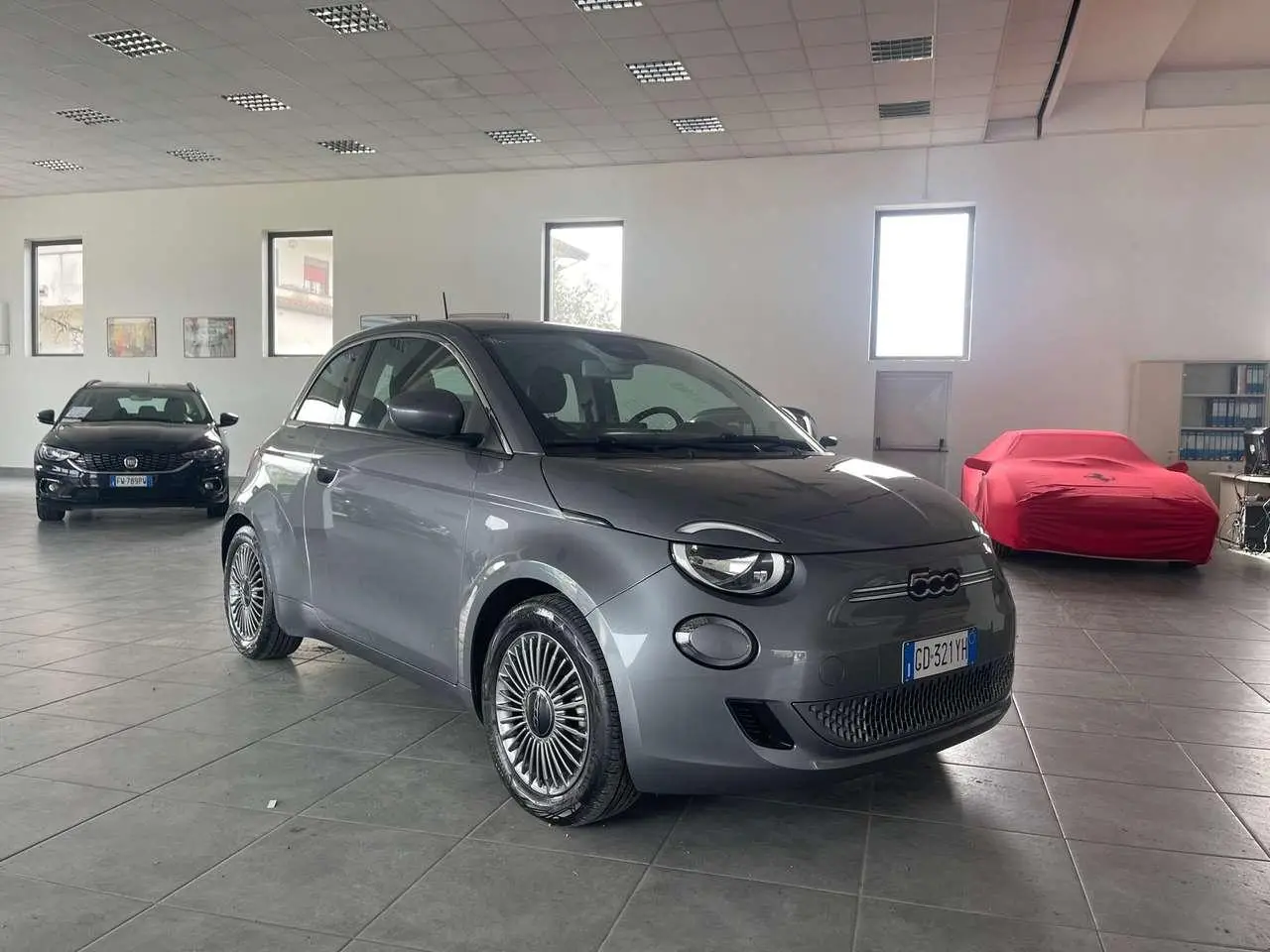 Photo 1 : Fiat 500 2020 Électrique