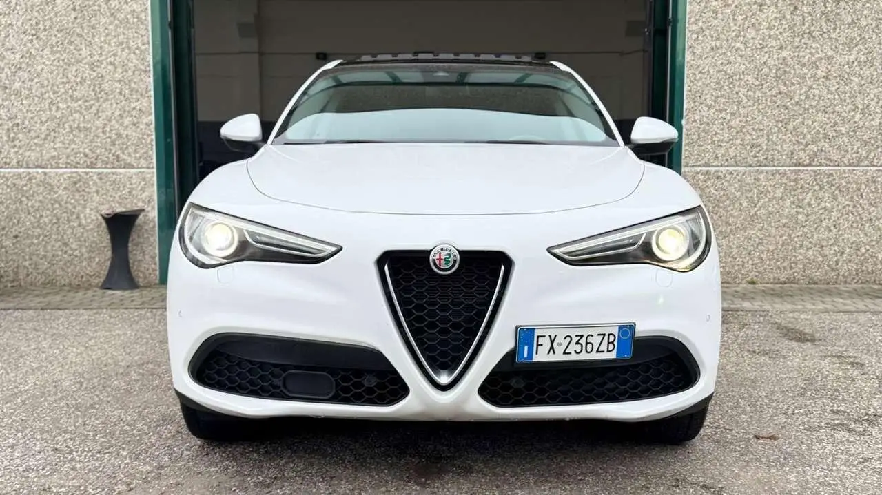 Photo 1 : Alfa Romeo Stelvio 2019 Diesel