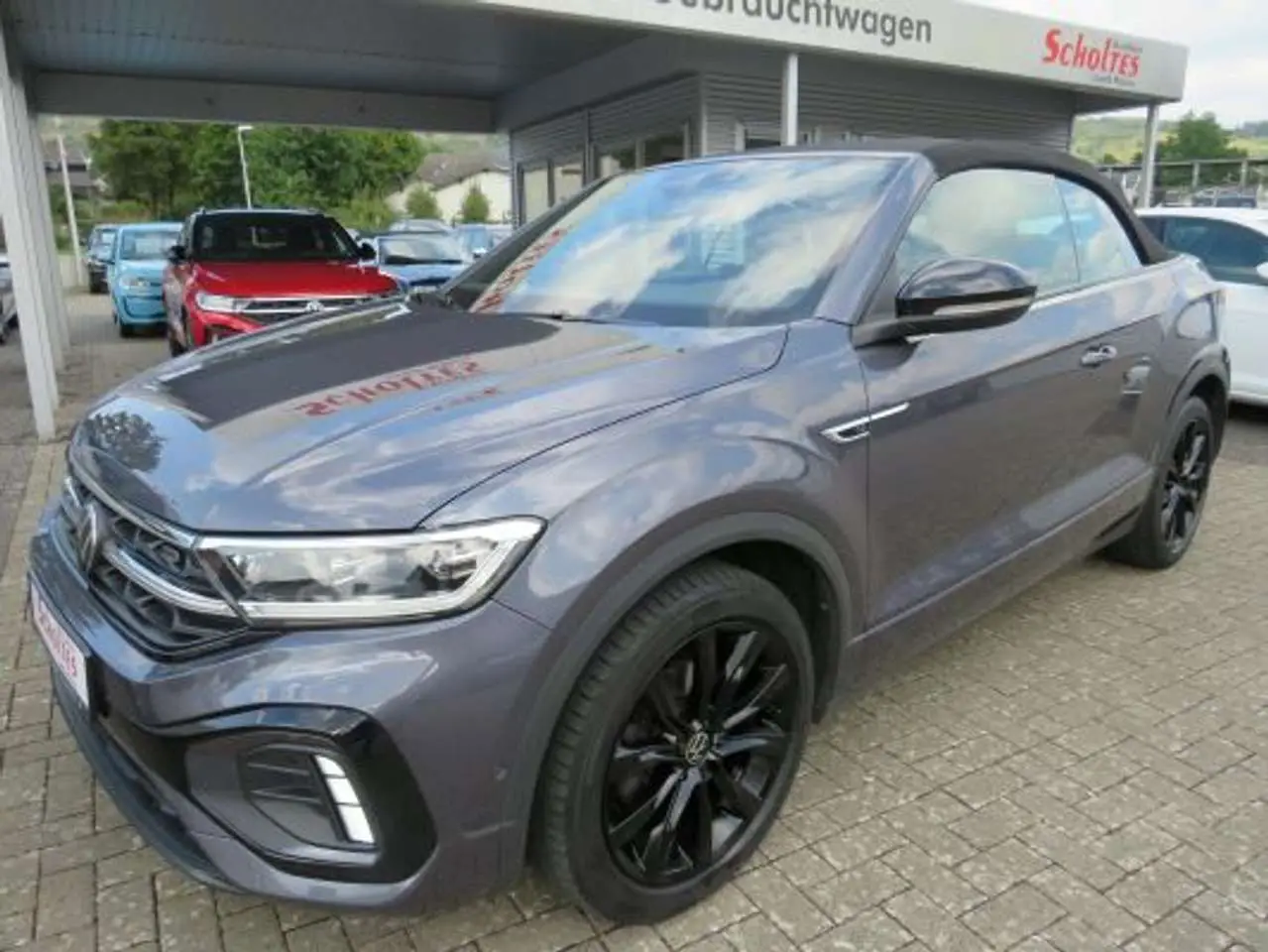 Photo 1 : Volkswagen T-roc 2022 Essence