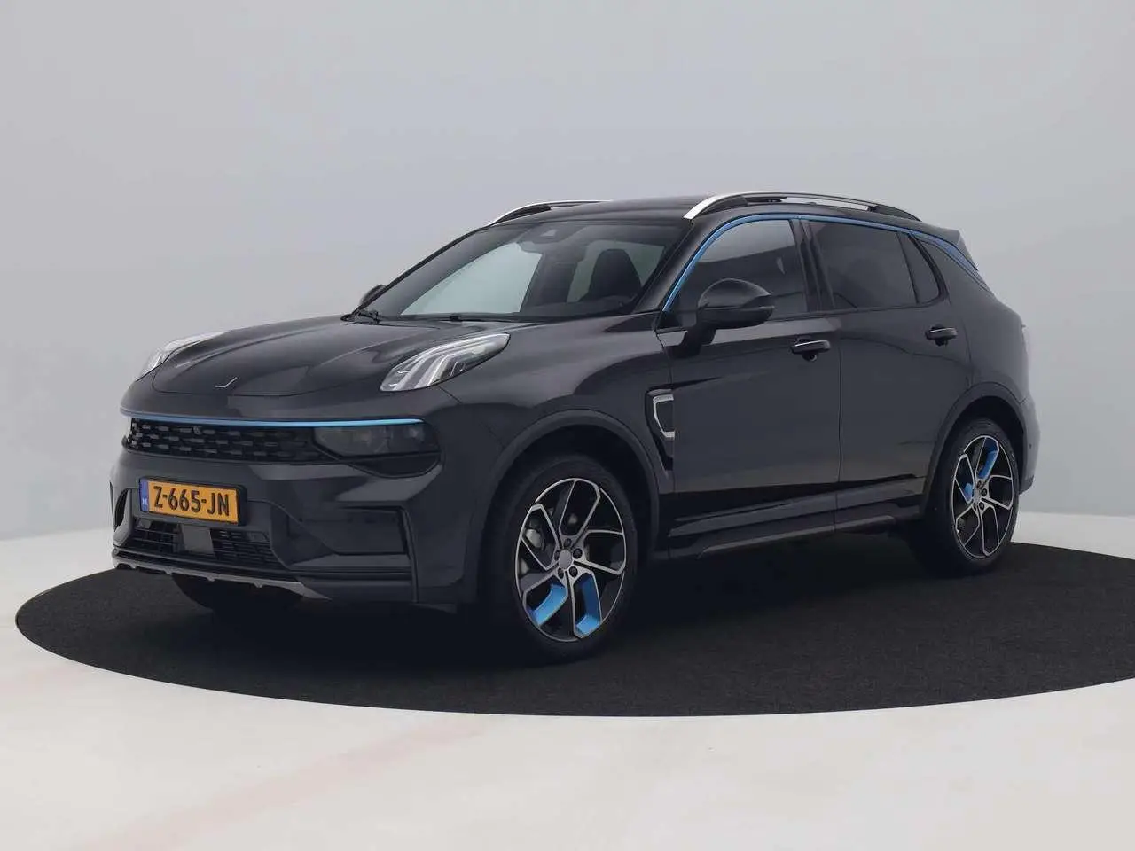 Photo 1 : Lynk & Co 01 2024 Hybrid